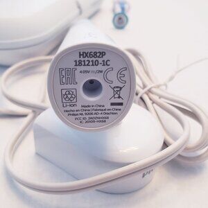 Philips Sonicare HX682P electric toothbrush + charger + case
